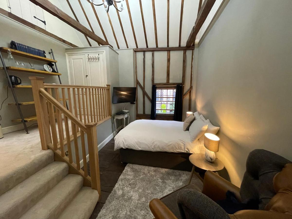 Crownplace Bury St. Edmunds Buitenkant foto