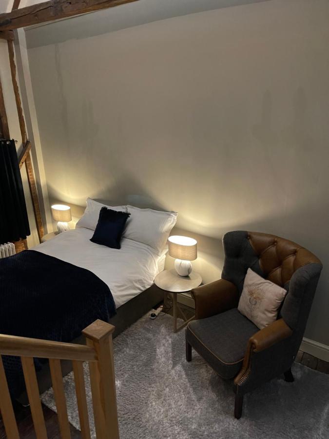 Crownplace Bury St. Edmunds Buitenkant foto