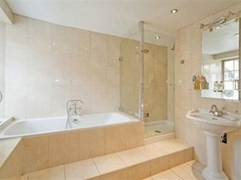 Crownplace Bury St. Edmunds Buitenkant foto